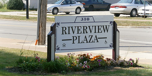 Riverview Plaza